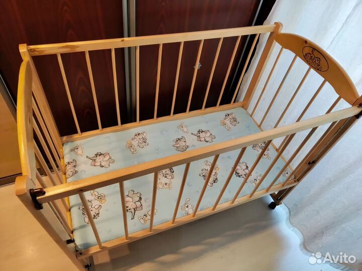 Детская кроватка и переноска