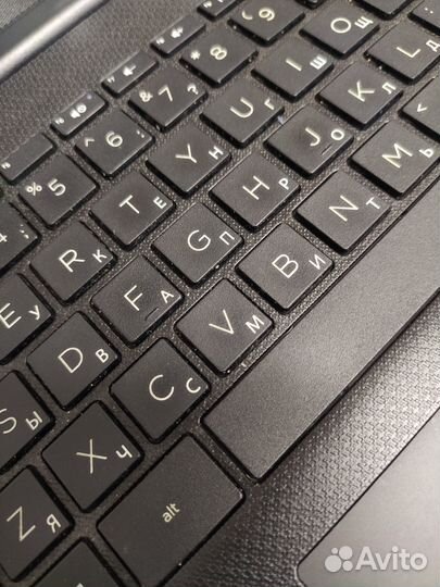 Как новый, компактный ноутбук HP (полный комплект)