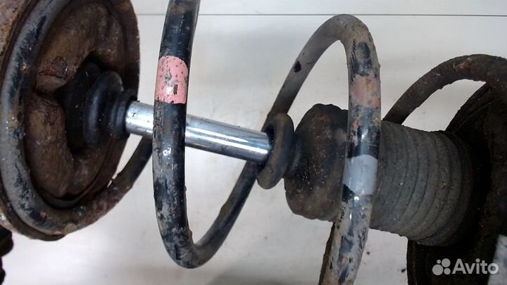 Амортизатор подвески Mitsubishi Lancer 10, 2010