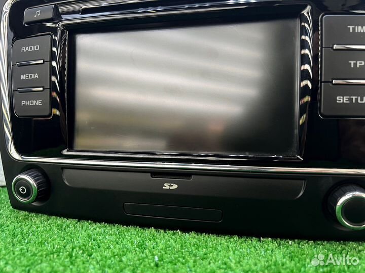 Штатная магнитола Superb bolero delphi GRO633