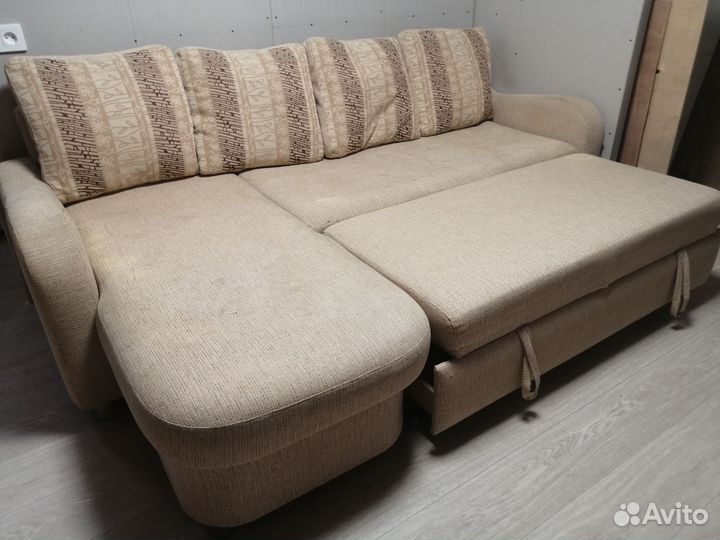 Угловой диван
