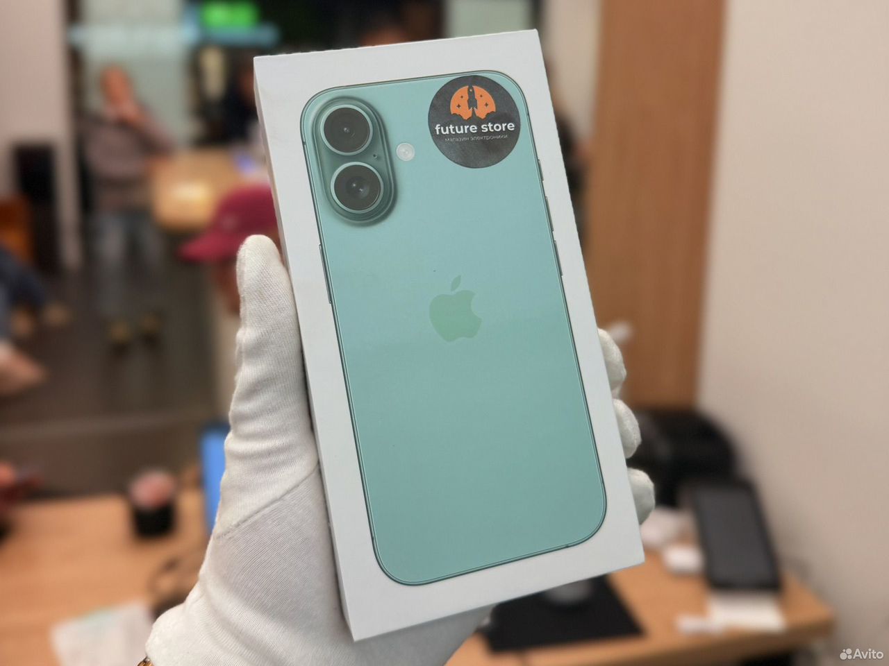 iPhone 16, 256 ГБ, SIM + eSIM