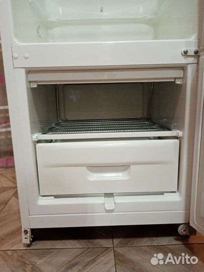 Холодильник б/у