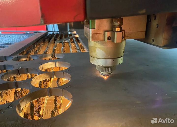 Лазерная резка металла труб гибка