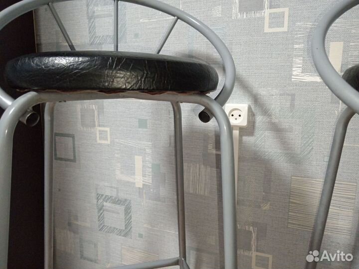 Барный стул