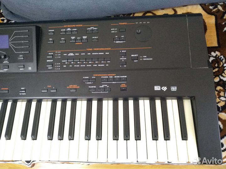 Синтезатор Roland g-1000