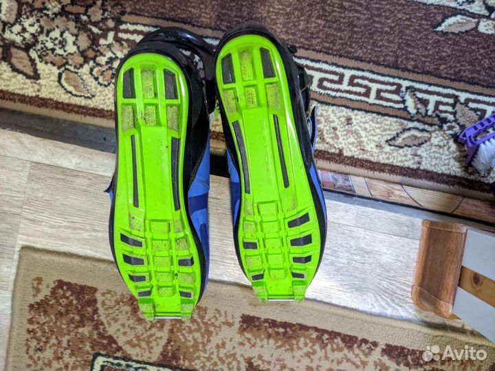 Лыжные ботинки spine