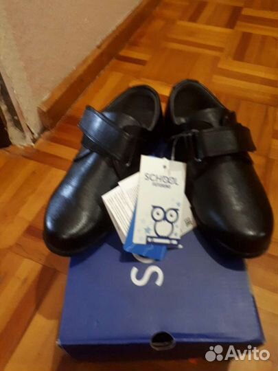 Школьные туфли