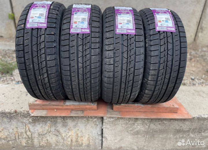 Tourador Winter Pro TSU2 215/55 R16