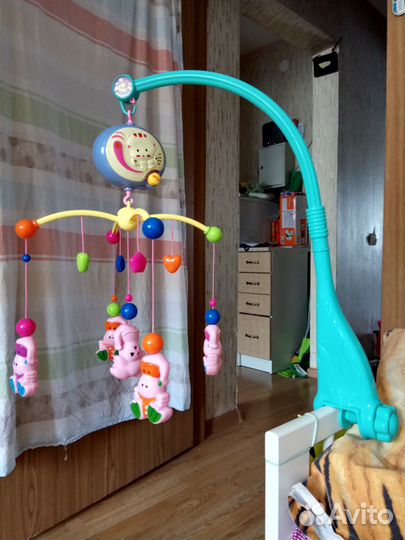 Подвески Tiny Love,музыкальный мобиль и погремушки