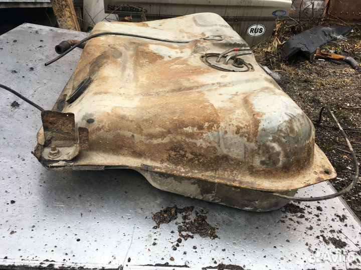 Бензобак Ford Escort