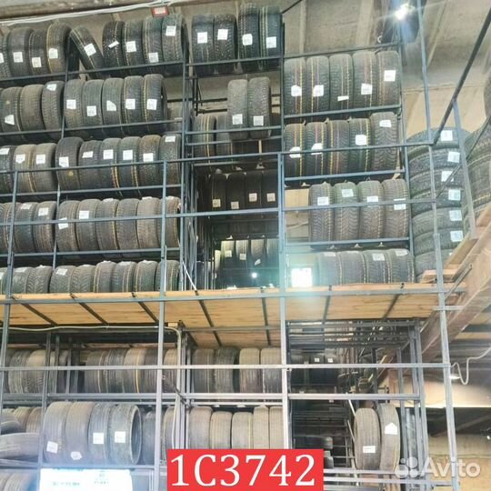 Foman Polar Bear 215/55 R17 94L