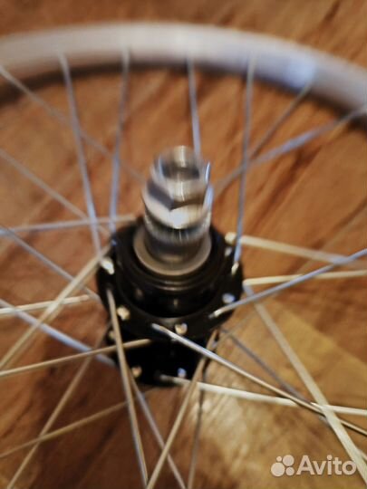 Заднее колесо R20.новое