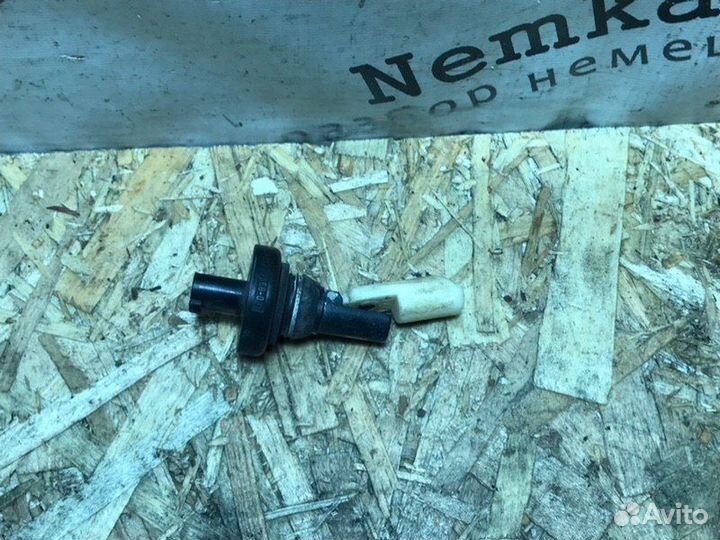 Датчик уровня бачка стеклоочистителя Mercedes-Benz