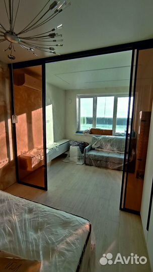 Перегородки раздвижные без нижней рельсы