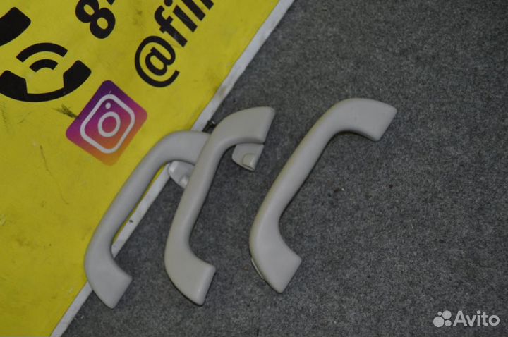 Ручка внутренняя потолочная Mazda