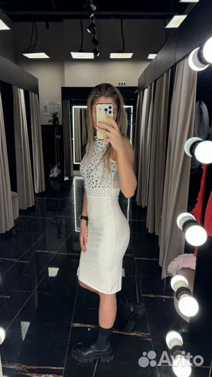 Платье белое