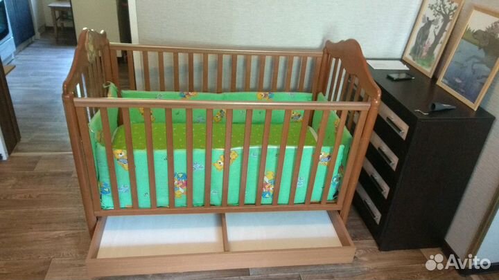 Детская кроватка