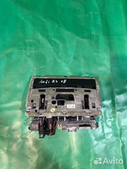 Информационный дисплей Audi A3 V8 2012-2016г