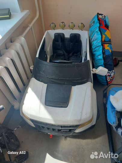 Детский электромобиль бу