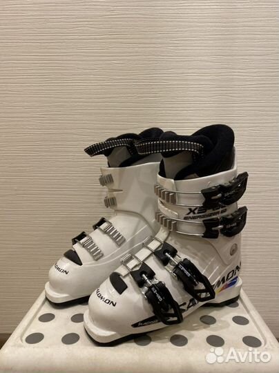 Детские горнолыжные ботинки Salomon