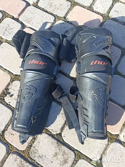 Защита коленей thor knee guard force black