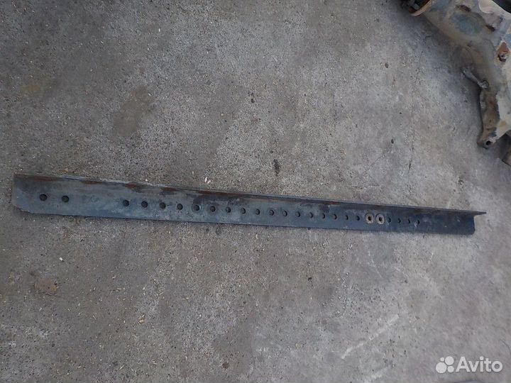 3833120001 Лонжерон RH Mercedes Benz