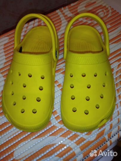 Crocs 29