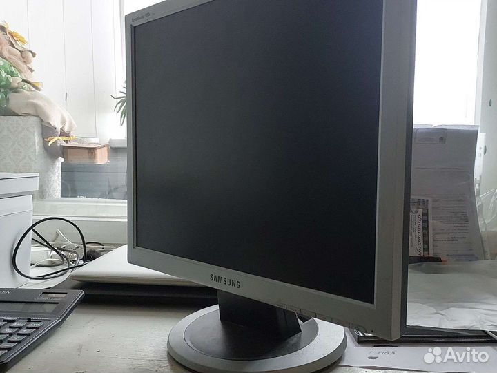 Монитор Samsung SyncMaster 920n