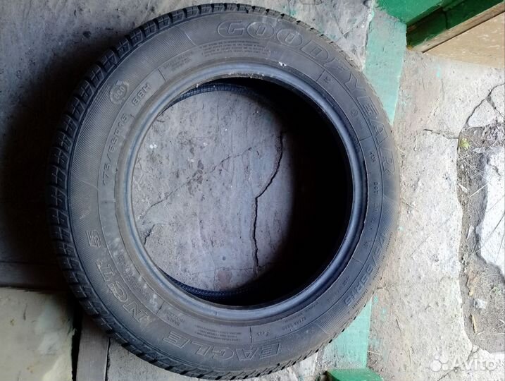 Покрышка R 15