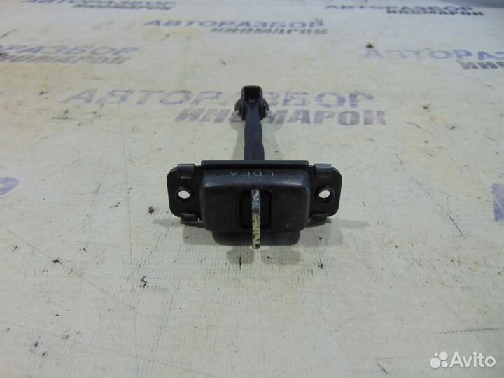 Ограничитель двери для Hyundai Solaris 1 2010-201