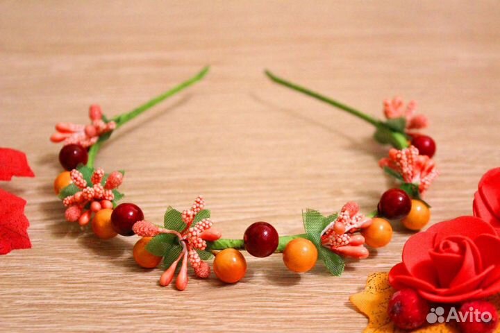 Ободок осенний из ягод, Рябина, Калина, Клубничка