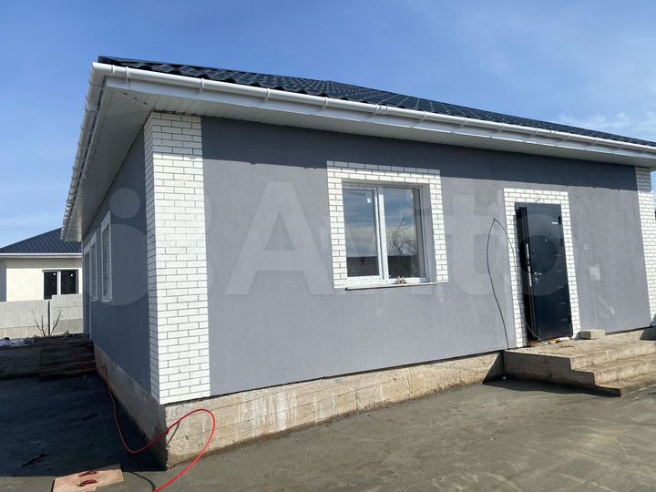 Дом 210 м² на участке 8,1 сот.