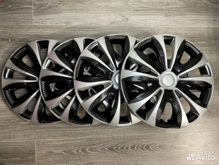 Колпаки на колеса R15 новые 4 штуки
