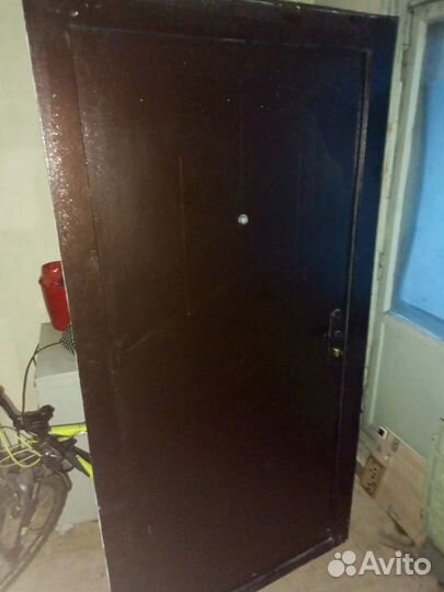 Дверь входная металлическая