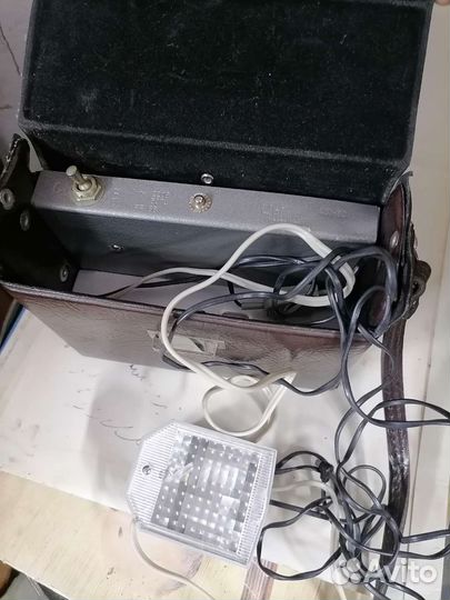 Фотоаппарат плёночный, вспышка, фотоэкспонометр