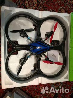 Гоночный Квадрокоптер +пульт +ЖК дисплей