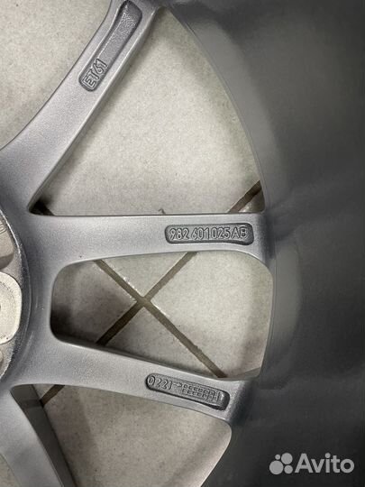 982601025AB диски порш R20 GT4