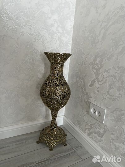 Бронзовые напольные вазы