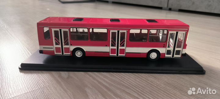 Модель автобуса Лиаз 5256 1:43