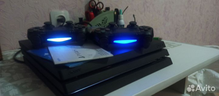 Sony playstation 4 PS4 pro 1tb