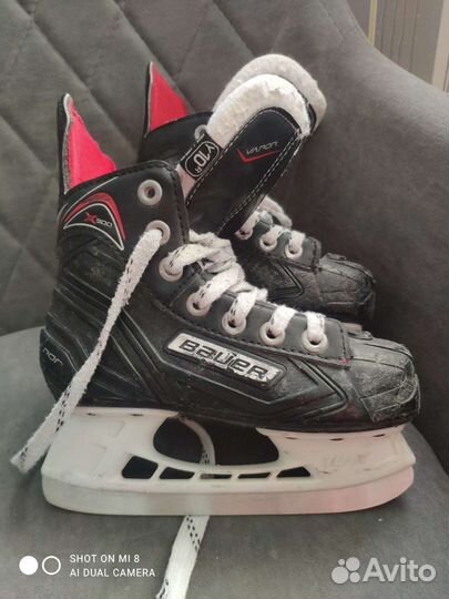 Хоккейные коньки bauer