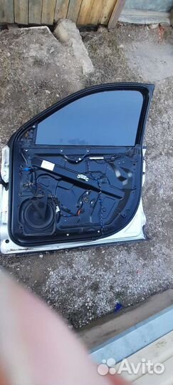 Дверь передняя правая volkswagen touareg 2005