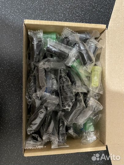 Коробка с мундштуками для кальяна