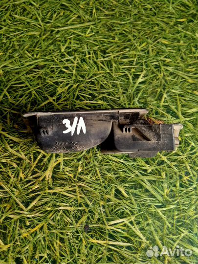 Ручка двери внутренняя задняя левая Ауди 80 Б3