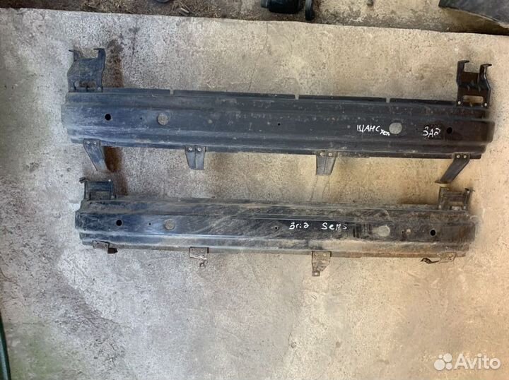 Усилитель заднего бампера Zaz Sens