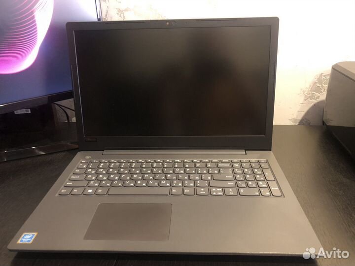 Lenovo v130 15ikb
