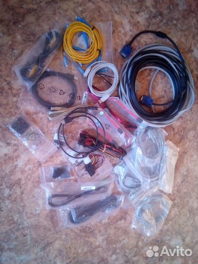 Кабели VGA, SATA, USB и др