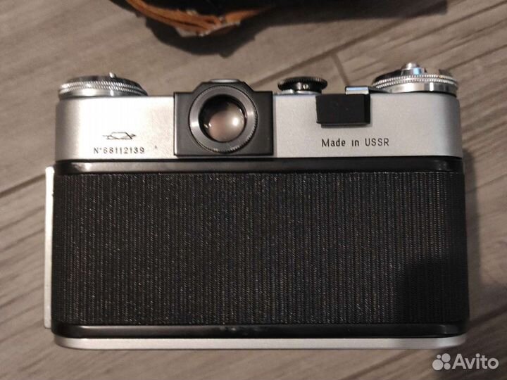 Плёночный фотоаппарат Зенит Е / Гелиос-44