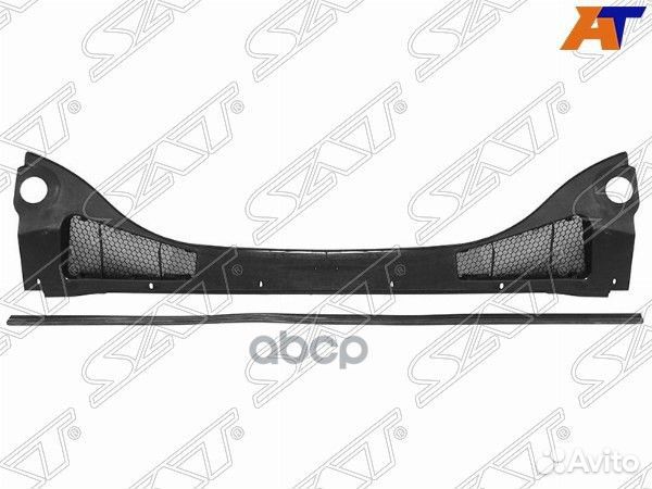 Решетка стеклоочистителя (жабо) Ford Focus 10-19